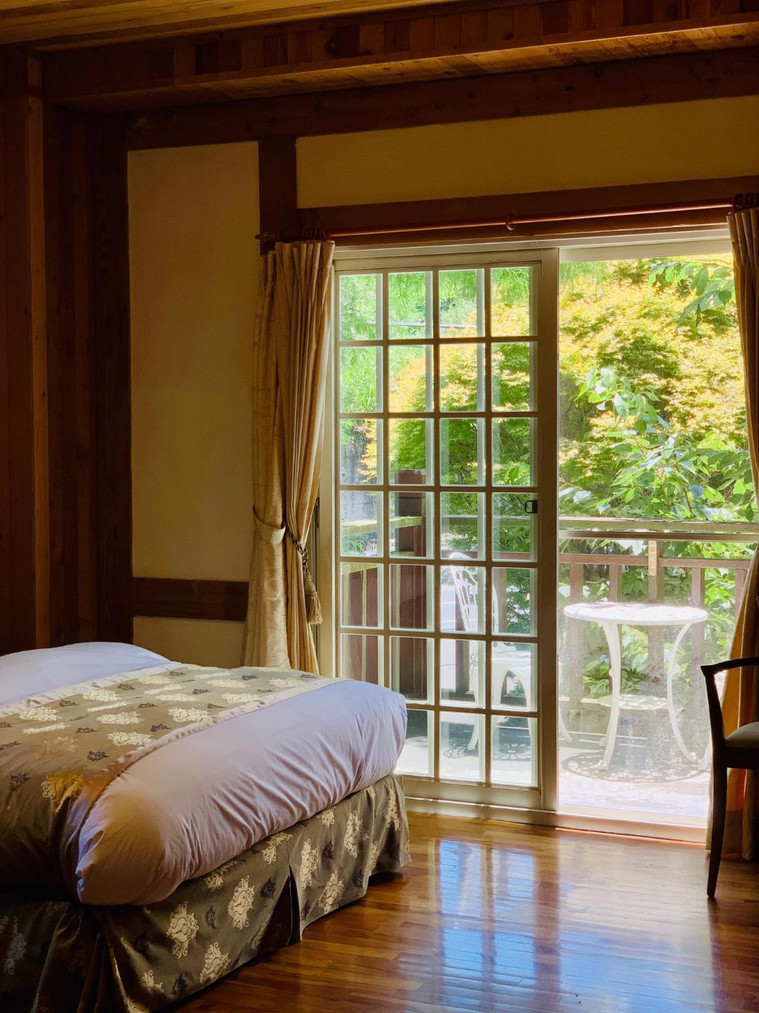 The Cotswolds Villa Renai Exterior photo
